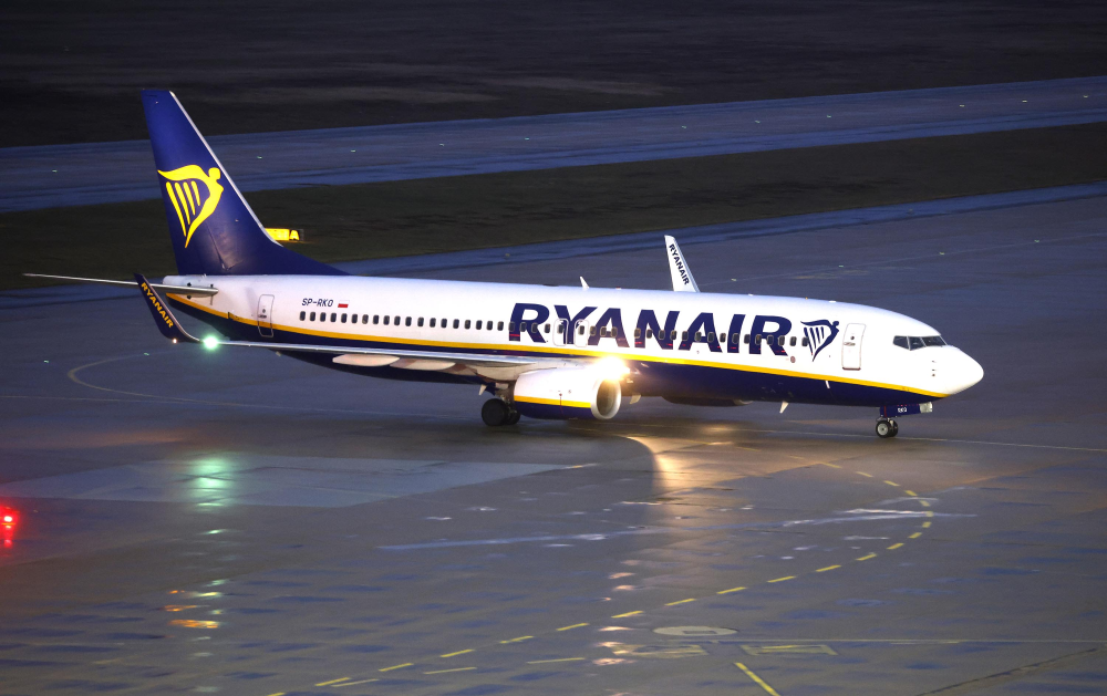 Ryanair CEO-su €100 Milyon Bonus Üçün Səhmləri Uçurmağa Çalışır
